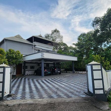 Ebs Guest House 尼杜巴塞莱 外观 照片